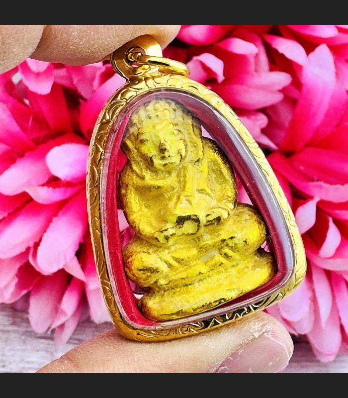 Leklai SuWanRaCha Yellow Gold Sankajai Happy Buddha Money Rich Thai Amulet 18223