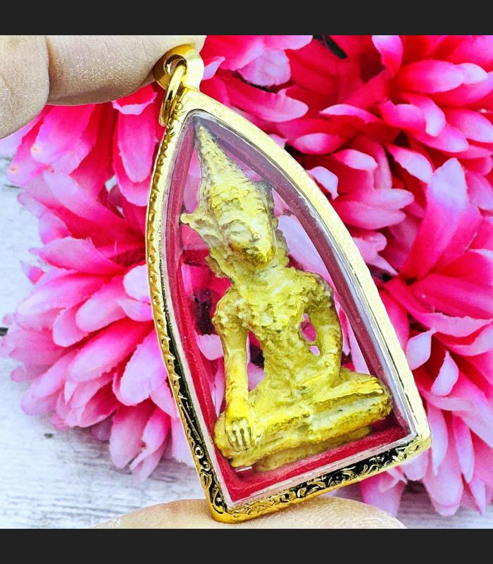 Leklai SuWanRaCha Yellow Gold Buddha Armor Change Fortune Rich Thai Amulet 18225