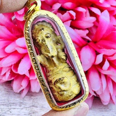Elephant God Ganesha Successful Leklai SuWanRaCha Yellow Gold Thai Amulet #18231