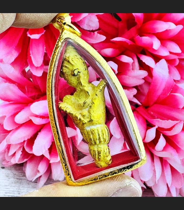 Upakut Kindness Wealth Windfall Leklai SuWanRaCha Yellow Gold Thai Amulet #18236