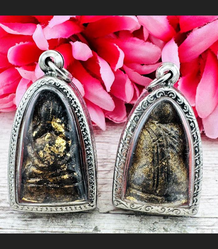 Vintage Old Pidta Closed Eye Leklai Umklum Magnetic Protection Thai Amulet 18246