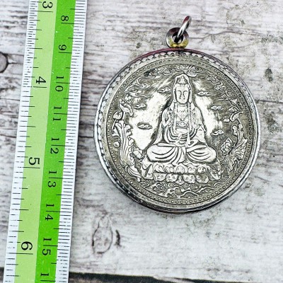 Vintage Large Medal Guanyin Goddess Mercy Peaceful Lucky Coin Yhan Pendant 18321