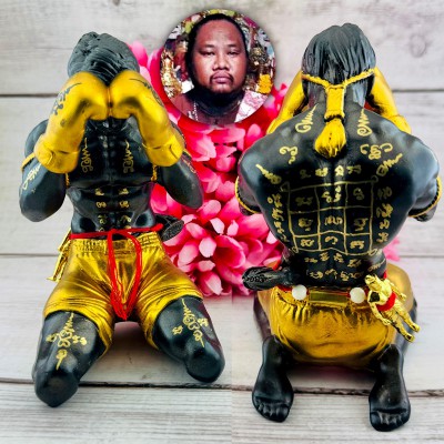 Gold Yant Champion Fighter Boxing Statue Hunpayon Waikru Sann Thai Amulet #18375