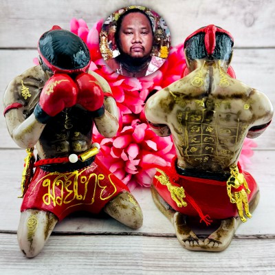 Guardian Yant Red Winner Fighter Boxing Hunpayon Waikru Muay Thai Amulet #18381