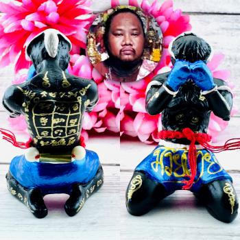 Yant Champion Blue Fighter Boxing Statue Hunpayon Waikru Sann Thai Amulet #18383
