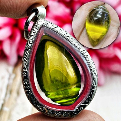 Leklai Naga Eye Cave Healing Stone Shell Olive Green Guardian Thai Amulet #18415