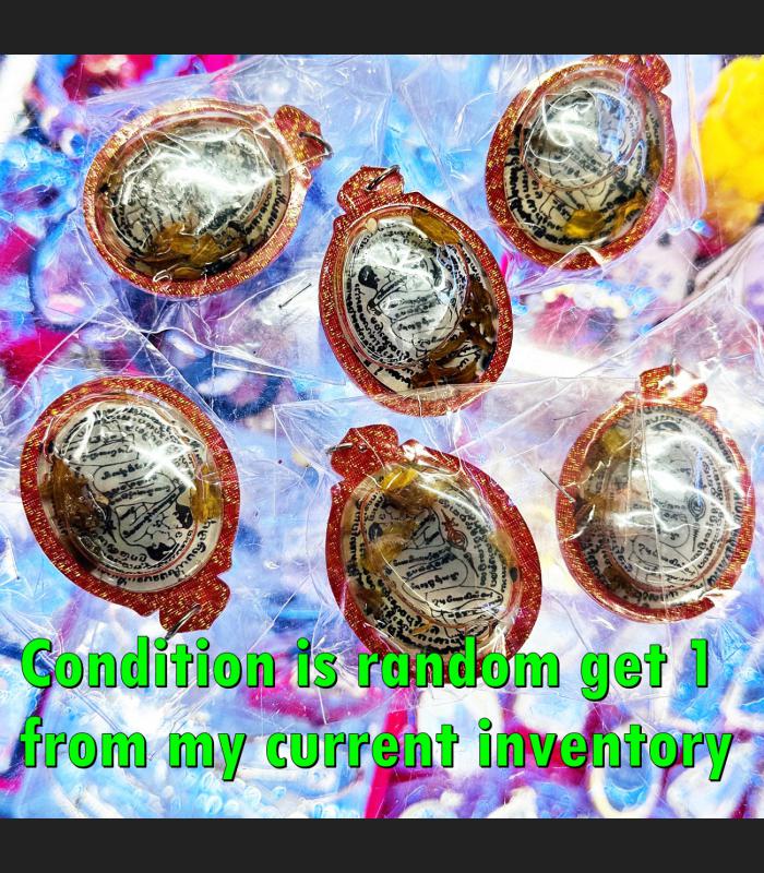 Locket Photo Yant Yint Soulmate Hug Attraction Mind Love Tawee Thai Amulet 18444