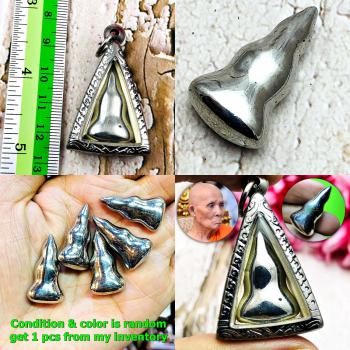 Leklai Buddha White Metal Protection Goddess Luck Healing Huan Thai Amulet 18628