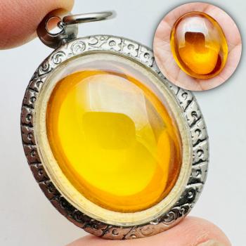 Naga Eye Leklai Magic Lucky Gambling Win Stone Toffy Yellow Thai Amulet #18671