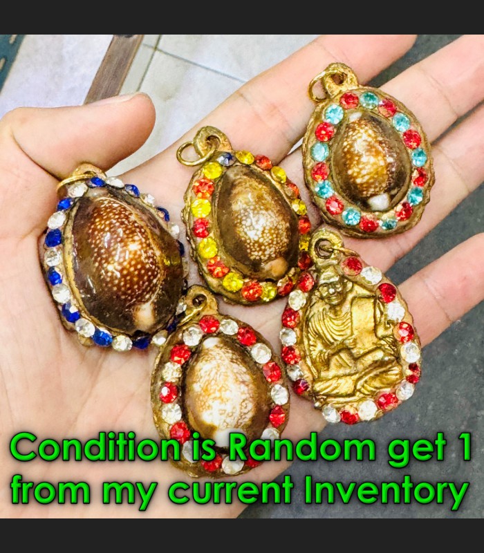 Antique Praying Wealth Somdej Toh Watrakang Shell Protection Thai Amulet #18674 Antique Praying Wealth Somdej Toh Watrakang Shell Protection Thai Amulet #18674