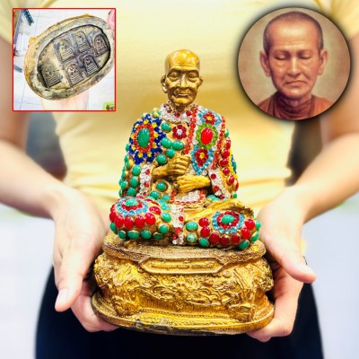 Ancient Statue Jade Gems Stone Naga Eye Leklai Somdej Toh pray Thai Amulet 18779